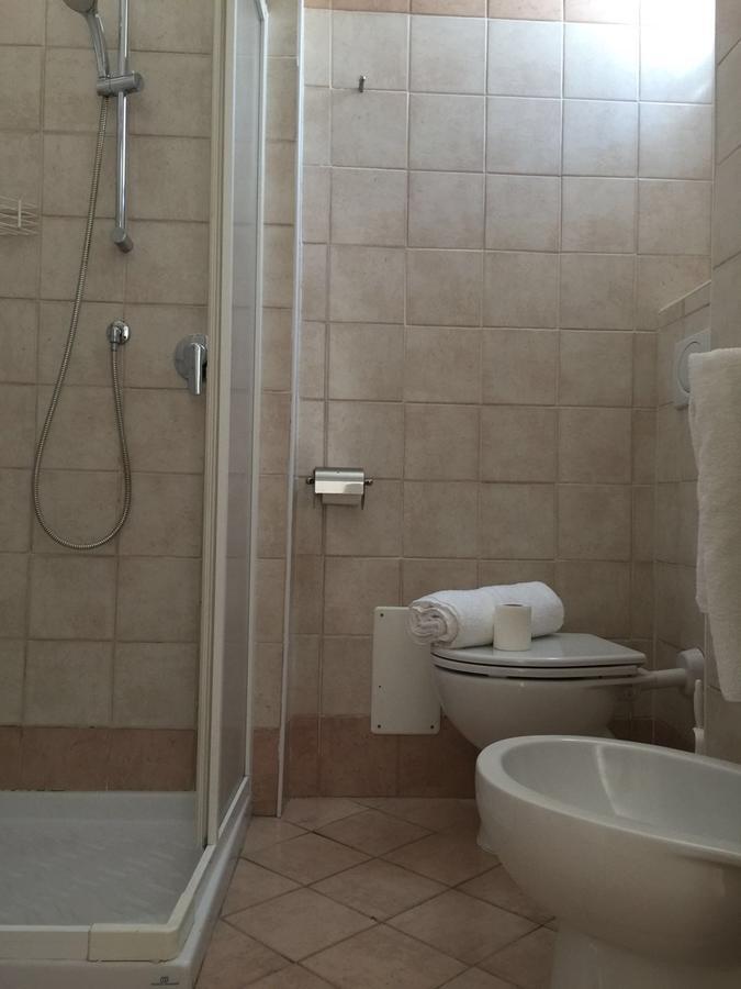 Hotel Bacco Rimini Exteriör bild